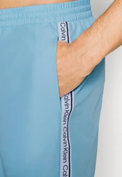 Calvin Klein Swimwear MEDIUM DRAWSTRING - Badeshorts - Blue Fizz -Sommerkleidung Für Herren 13524e37d16844b28bfd7deafe2612b6