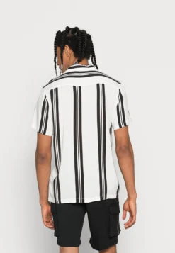 BRAVE SOUL RHONE - Hemd - Optic White/jet Black 8 BRAVE SOUL RHONE - Hemd - Optic White/jet Black -Sommerkleidung Für Herren 163e9ac4e0194b278d38ddc6b16a8f20