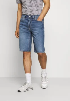 405 STANDARD - Jeans Shorts - Punch Line Real Calling Short
