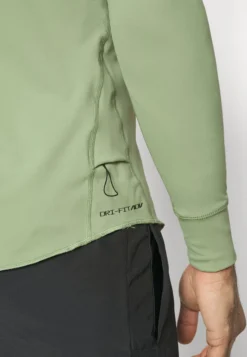 Nike Performance DFADV - Langarmshirt - Oil Green/black -Sommerkleidung Für Herren 240aad8039054ee292bb612ebac37ef3