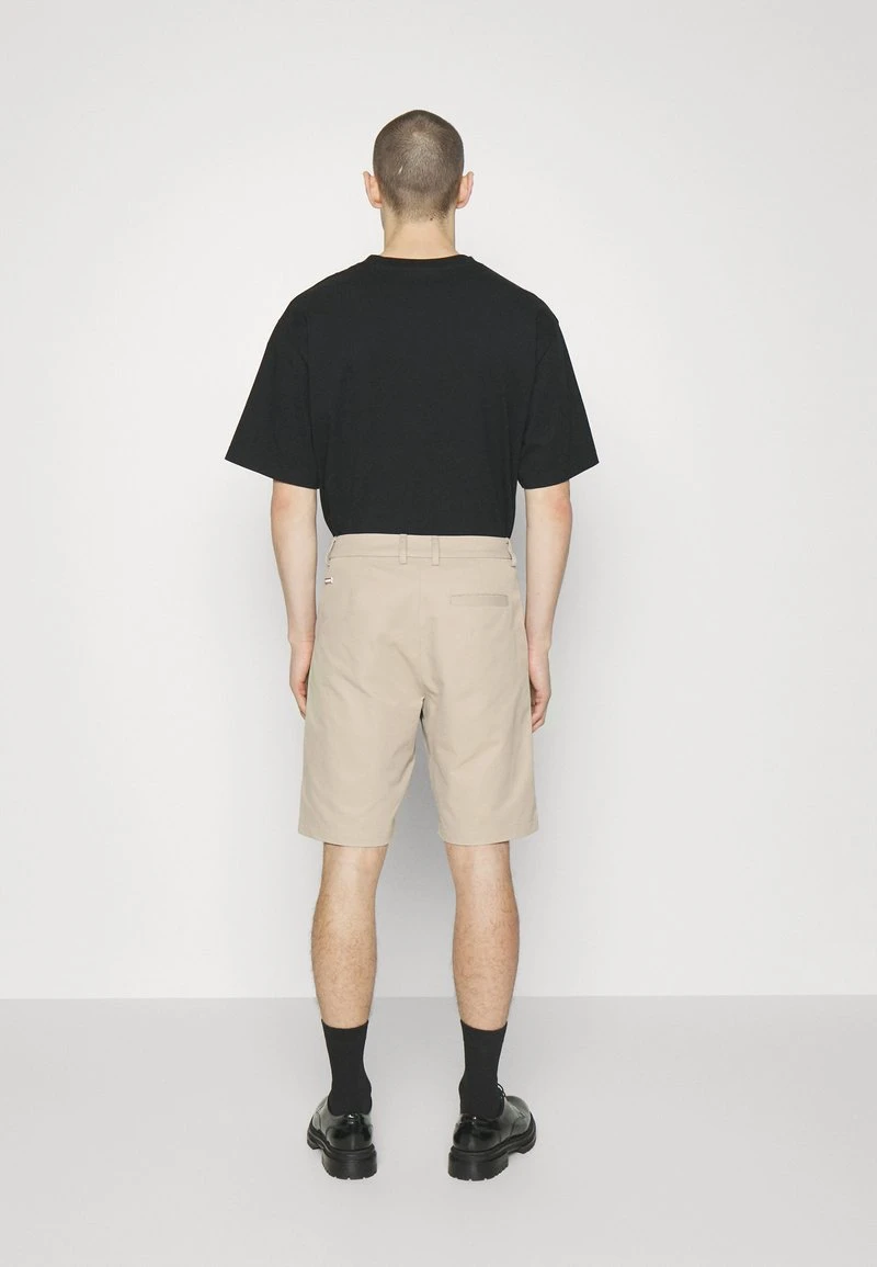 SUIT SHORTS - Shorts - Sand 3 SUIT SHORTS - Shorts - Sand – Bild 3