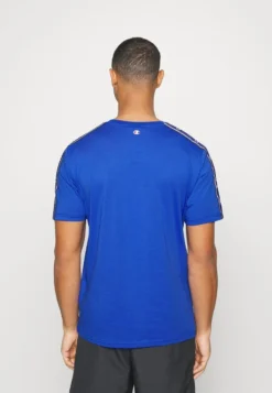 Champion CREWNECK - T-Shirt Print - Blue 8 Champion CREWNECK - T-Shirt Print - Blue -Sommerkleidung Für Herren 2a1e1a1e4fcd47d4bc6d74b2b92b5cc3