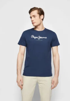 Pepe Jeans EGGO N - T-Shirt Print - Dark Blue 8 Pepe Jeans EGGO N - T-Shirt Print - Dark Blue -Sommerkleidung Für Herren 3c740a075a4a438da9cc63171b1f8802