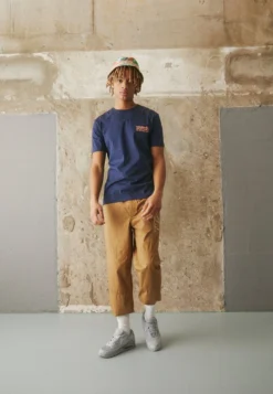 Quiksilver QUIK SPRAY - T-Shirt Print - Navy Blazer -Sommerkleidung Für Herren 5f59d9781a684004ac443ade980d6471