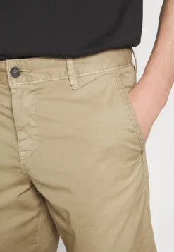 Boss SCHINO - Shorts - Medium Beige 10 Boss SCHINO - Shorts - Medium Beige -Sommerkleidung Für Herren 64fcd95faa664e5bb429578420e85893