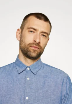 Selected Homme SLHSLIMNEW - Hemd - Medium Blue Denim 10 Selected Homme SLHSLIMNEW - Hemd - Medium Blue Denim -Sommerkleidung Für Herren 86c3e3e56c9c47ba963141c8100baf81