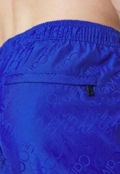 Calvin Klein Swimwear RUNNER - Badeshorts - Mid Azure Blue 10 Calvin Klein Swimwear RUNNER - Badeshorts - Mid Azure Blue -Sommerkleidung Für Herren 9aaf4f088410407b87a12a8c54f7cd0e