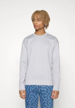 The North Face SPACER AIR CREW - Langarmshirt - Light Grey Heather 9 The North Face SPACER AIR CREW - Langarmshirt - Light Grey Heather -Sommerkleidung Für Herren 9b82b0ee2fb64752928cc9400dc76b60