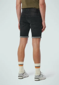No-Excess STRETCH RESPONSIBLE CHOICE - Jeans Shorts - Black Denim 8 No-Excess STRETCH RESPONSIBLE CHOICE - Jeans Shorts - Black Denim -Sommerkleidung Für Herren 9e4f37949f2d437da193e3640c48fa8d