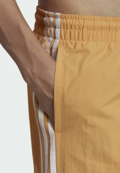 Adidas Originals ADICOLOR CLASSICS 3-STRIPES SWIM SHORTS - Badeshorts - Orange 9 Adidas Originals ADICOLOR CLASSICS 3-STRIPES SWIM SHORTS - Badeshorts - Orange -Sommerkleidung Für Herren a36c0904eb804f8ba7014b9febb68611