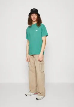 Sommerkleidung Für Herren -Sommerkleidung Für Herren a5b0322bf02948ed9e2fd359665cecde