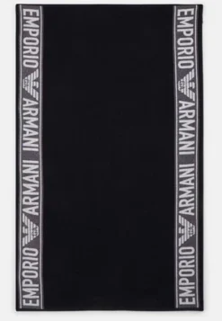 Emporio Armani TOWEL - Strandtuch - Nero/black 11 Emporio Armani TOWEL - Strandtuch - Nero/black -Sommerkleidung Für Herren a702a88717554abe916cc5fa3cb121c7