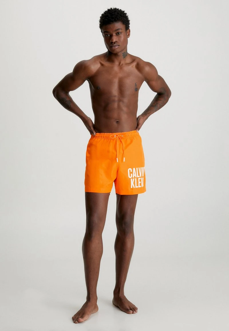Calvin Klein Swimwear MEDIUM DRAWSTRING - Badeshorts - Sun Kissed Orange 2 Calvin Klein Swimwear MEDIUM DRAWSTRING - Badeshorts - Sun Kissed Orange – Bild 2