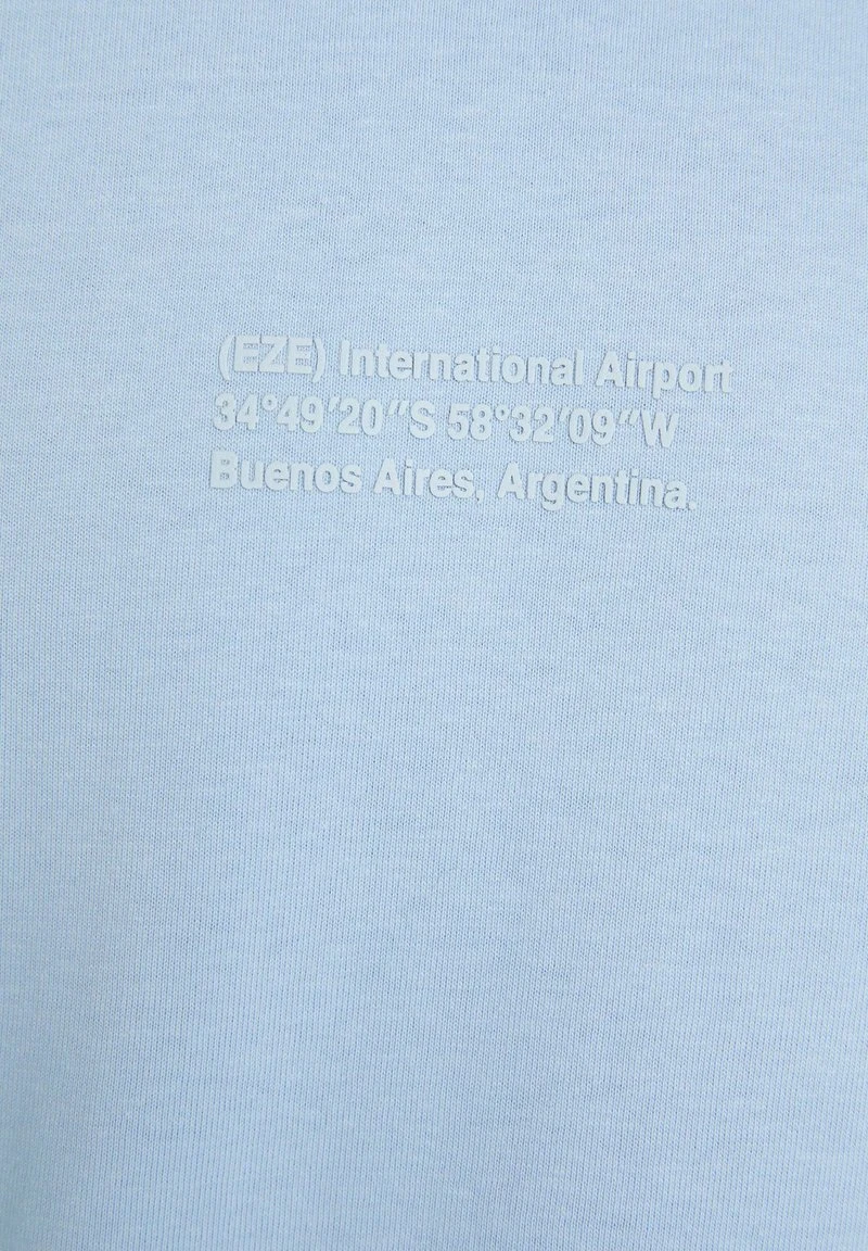 BERSHKA SHORT SLEEVE - T-Shirt Print - Light Blue 6 BERSHKA SHORT SLEEVE - T-Shirt Print - Light Blue – Bild 6