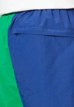 HUF NEW DAY PACKABLE TECH UNISEX - Shorts - Multicoloured 11 HUF NEW DAY PACKABLE TECH UNISEX - Shorts - Multicoloured -Sommerkleidung Für Herren c3f7f835266943edb4e1512e639eb19f