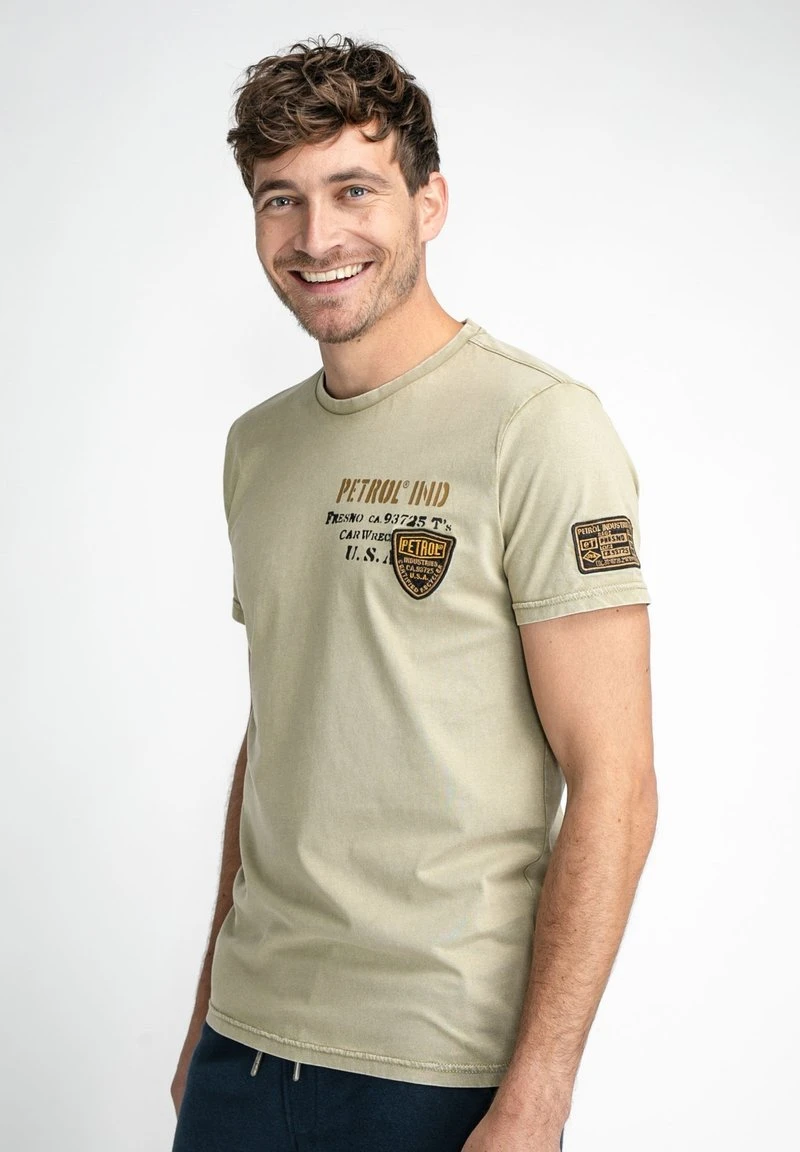 Petrol Industries LOGO - T-Shirt Print - Eucalyptus 1 Petrol Industries LOGO - T-Shirt Print - Eucalyptus