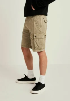 Next PREMIUM LAUNDERED CARGO STANDARD - Jeans Shorts - Natural -Sommerkleidung Für Herren e8dd880a067e4d579c94ed11b1701025