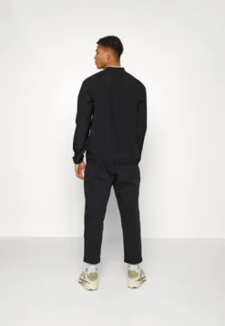 Adidas Originals Hemd - Black/white -Sommerkleidung Für Herren f5a0475b54d44936907e8a1fff96a296