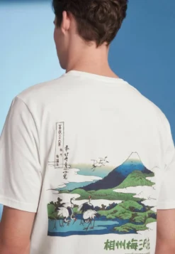 Next HOKUSAI THE GREAT WAVE PRINT LICENSE - T-Shirt Print - White 9 Next HOKUSAI THE GREAT WAVE PRINT LICENSE - T-Shirt Print - White -Sommerkleidung Für Herren fb346b644a30401d8b563714573f28b7